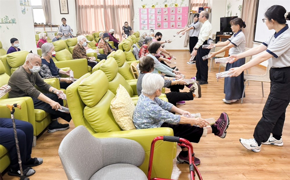 日照健康促進活力樂齡《志為護理》24卷5期